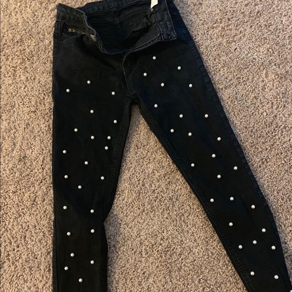 Black high waisted pearl studded jeans - Picture 2 of 3